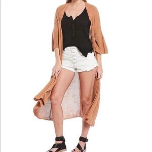 Free People Romeo white button fly distressed mid rise jean shorts size 27